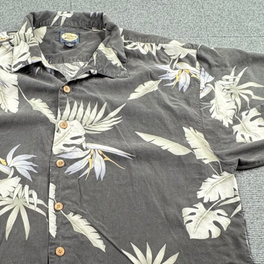 Tommy Bahama Mens XL Black Floral Palm Rayon Short Sleeve Camp Shirt Tropical